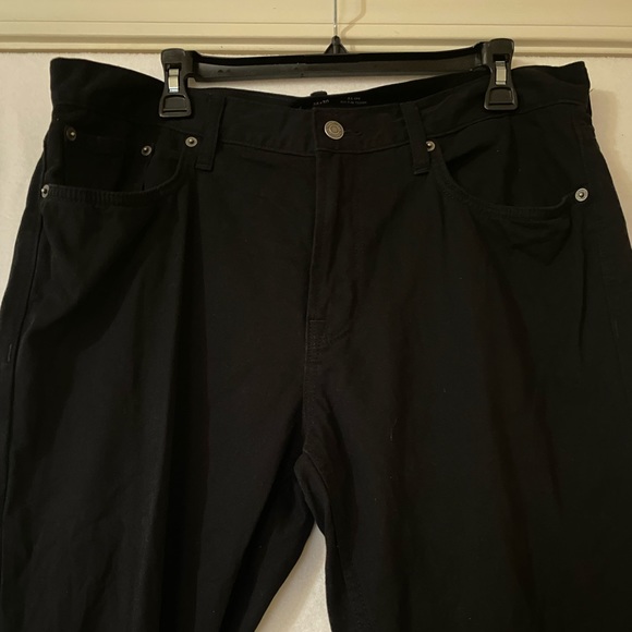 Old Navy 36x30 Slim - Picture 3 of 13